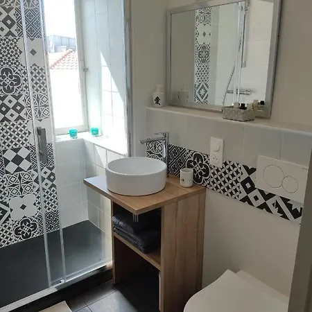 Duplex Pied De *