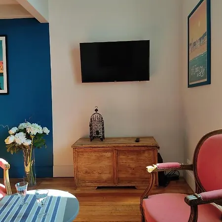 Duplex Pied De *