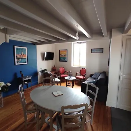 Apartment Duplex Pied De