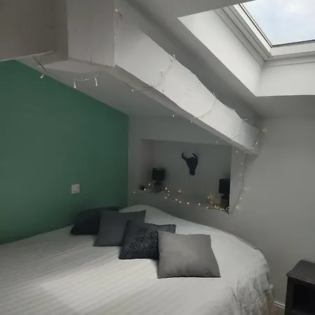 Duplex Pied De *